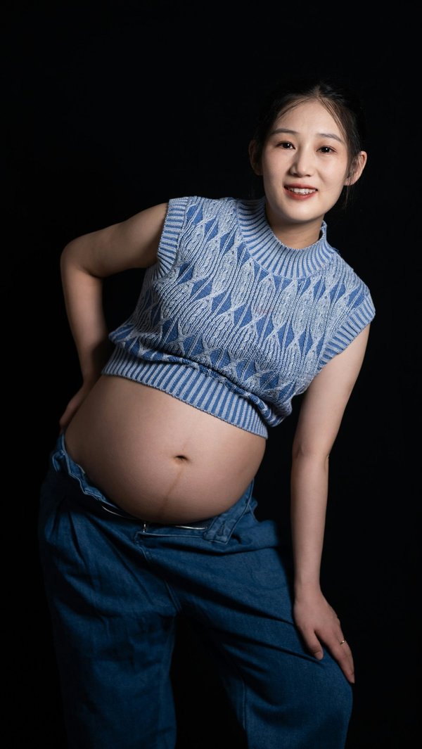 What Are the Best Strategies for UK Pregnant Women to Handle Extreme Summer Temperatures?